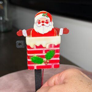 Vintage Santa in Chimney Pull String Pin